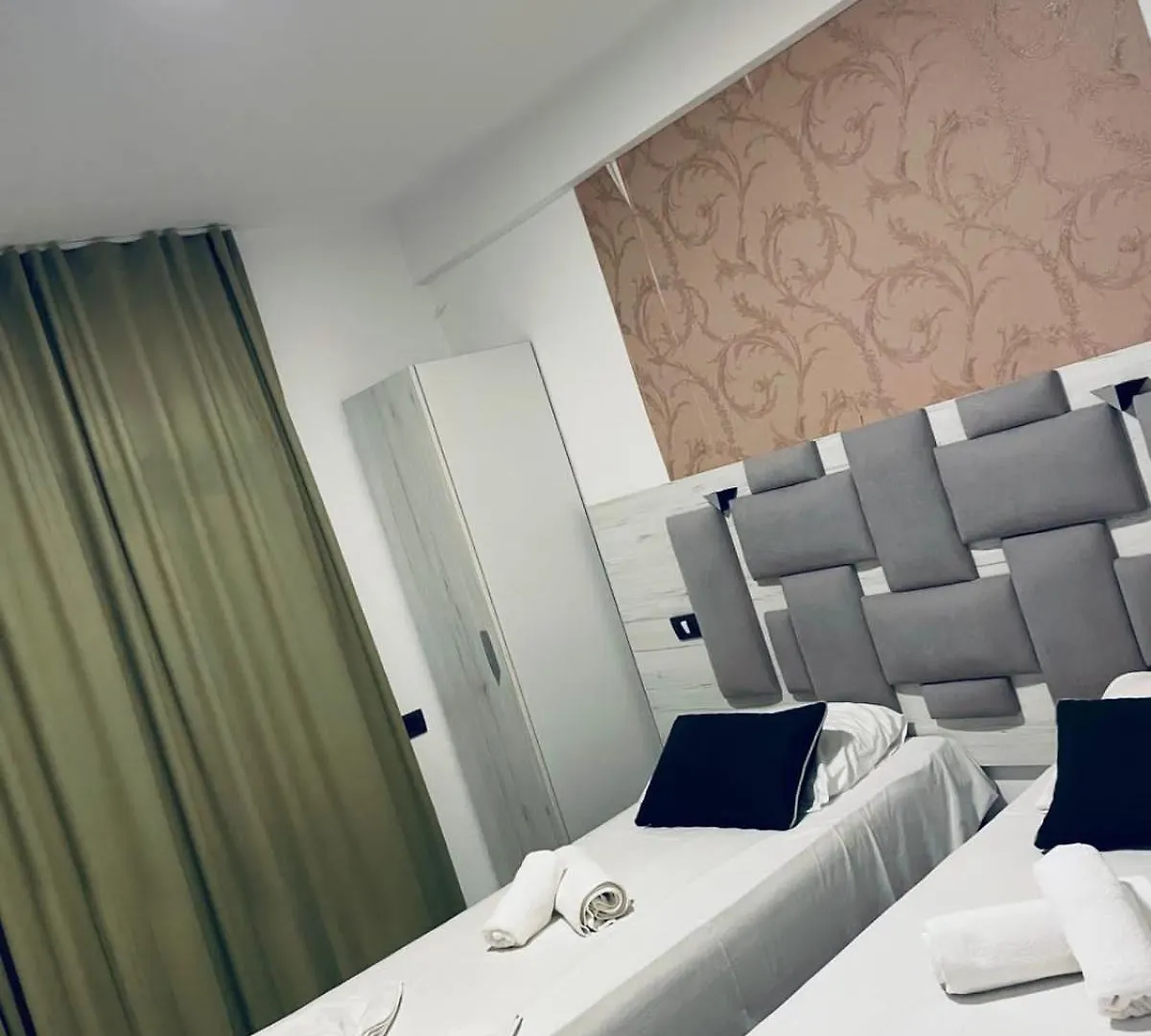 فندق Metropolis Palace دراس 3*,  ألبانيا