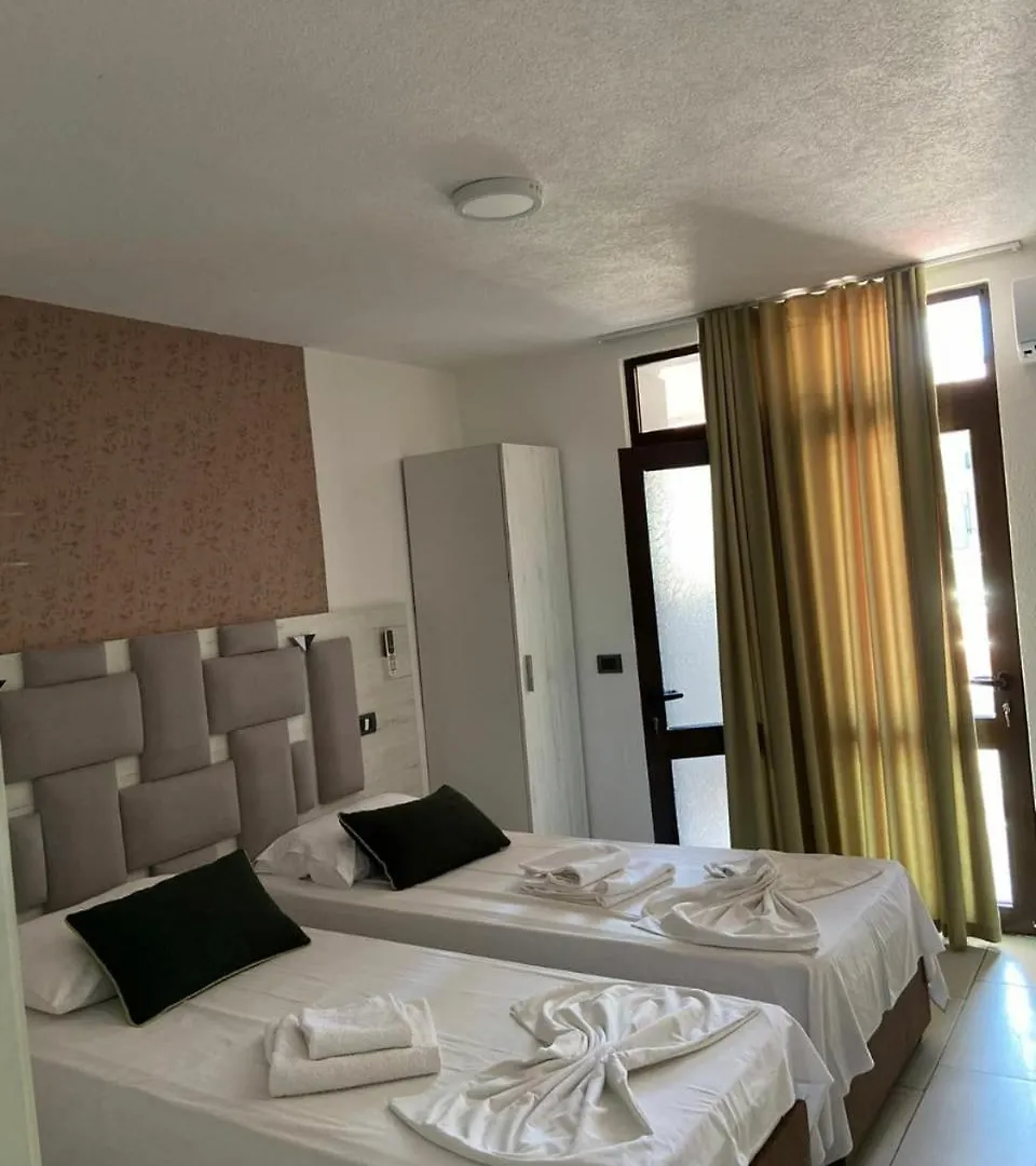 فندق Metropolis Palace دراس ألبانيا