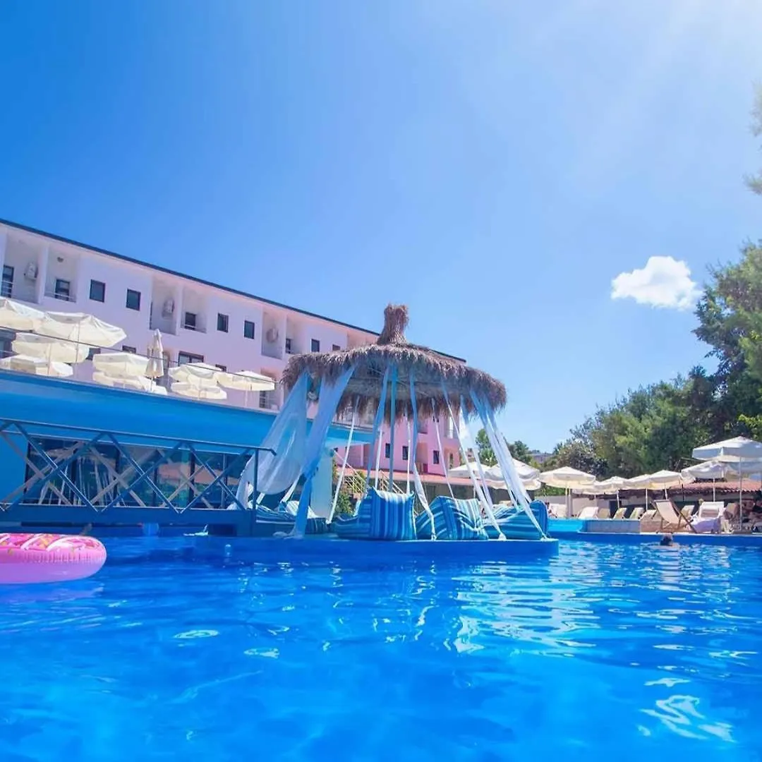 فندق Metropolis Palace دراس